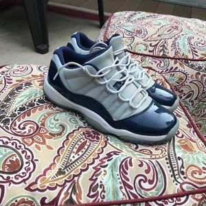 Jordan 11 Low Georgetown